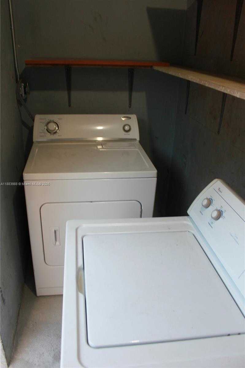 Small Image of 971 EAST 18TH ST, Hialeah Number 18