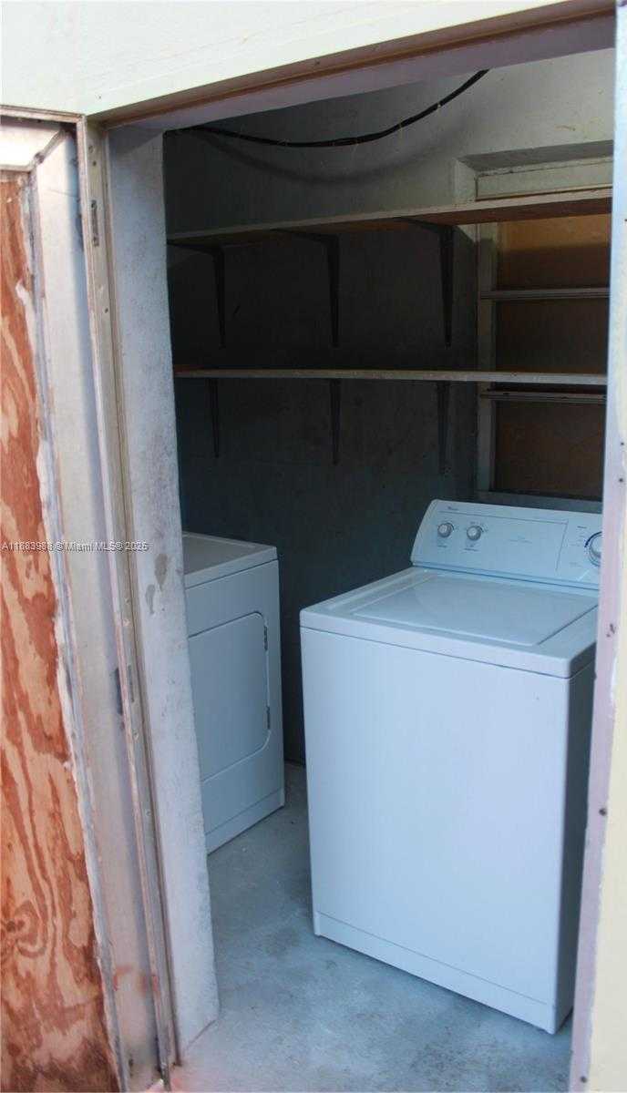 Small Image of 971 EAST 18TH ST, Hialeah Number 19