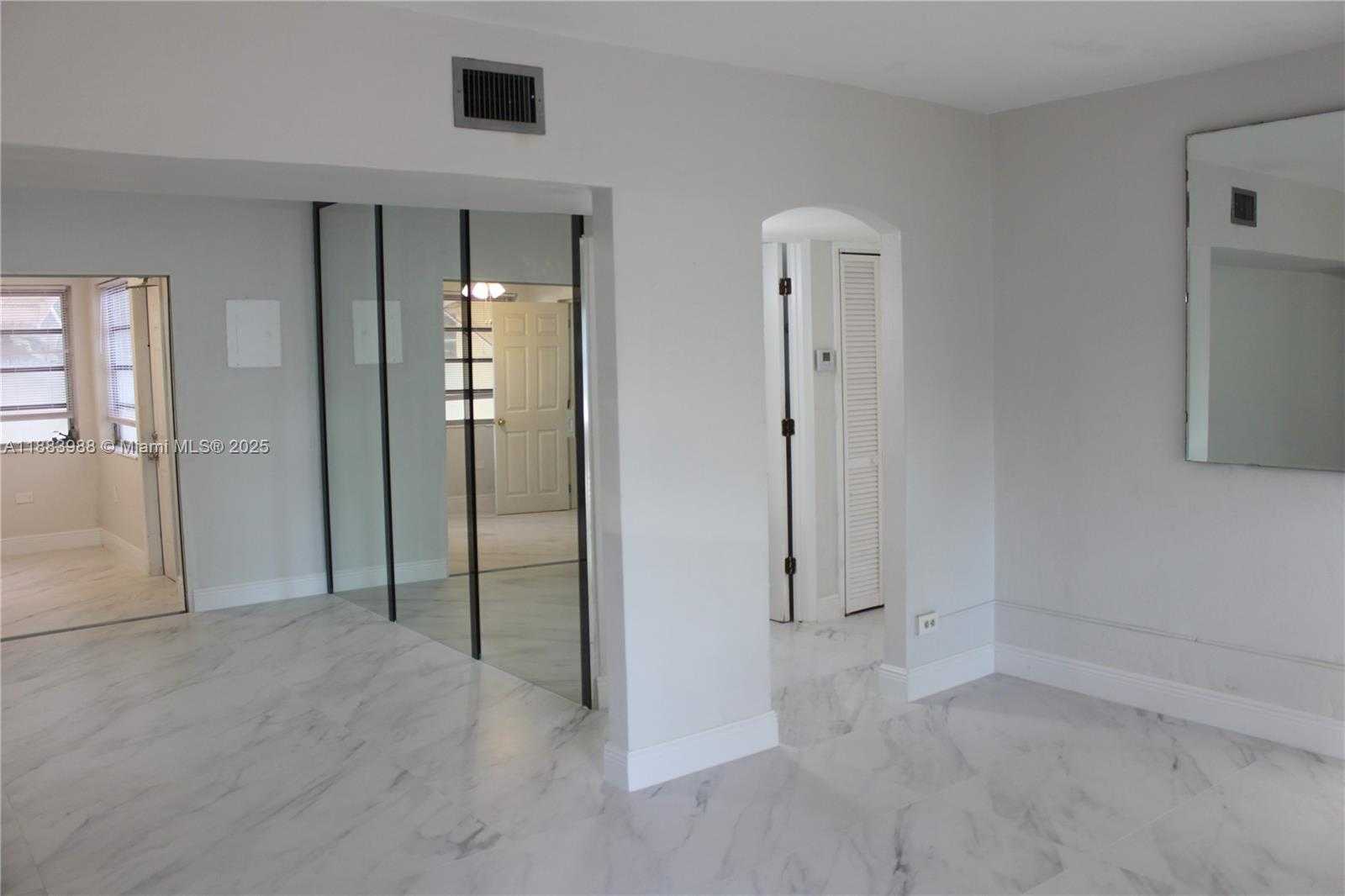 Small Image of 971 EAST 18TH ST, Hialeah Number 31