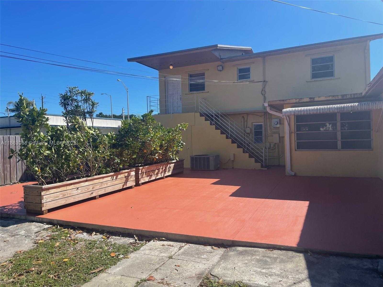 Small Image of 971 EAST 18TH ST, Hialeah Number 53
