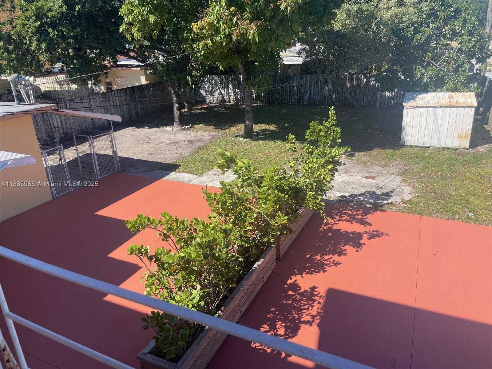 Small Image of 971 EAST 18TH ST, Hialeah Number 55