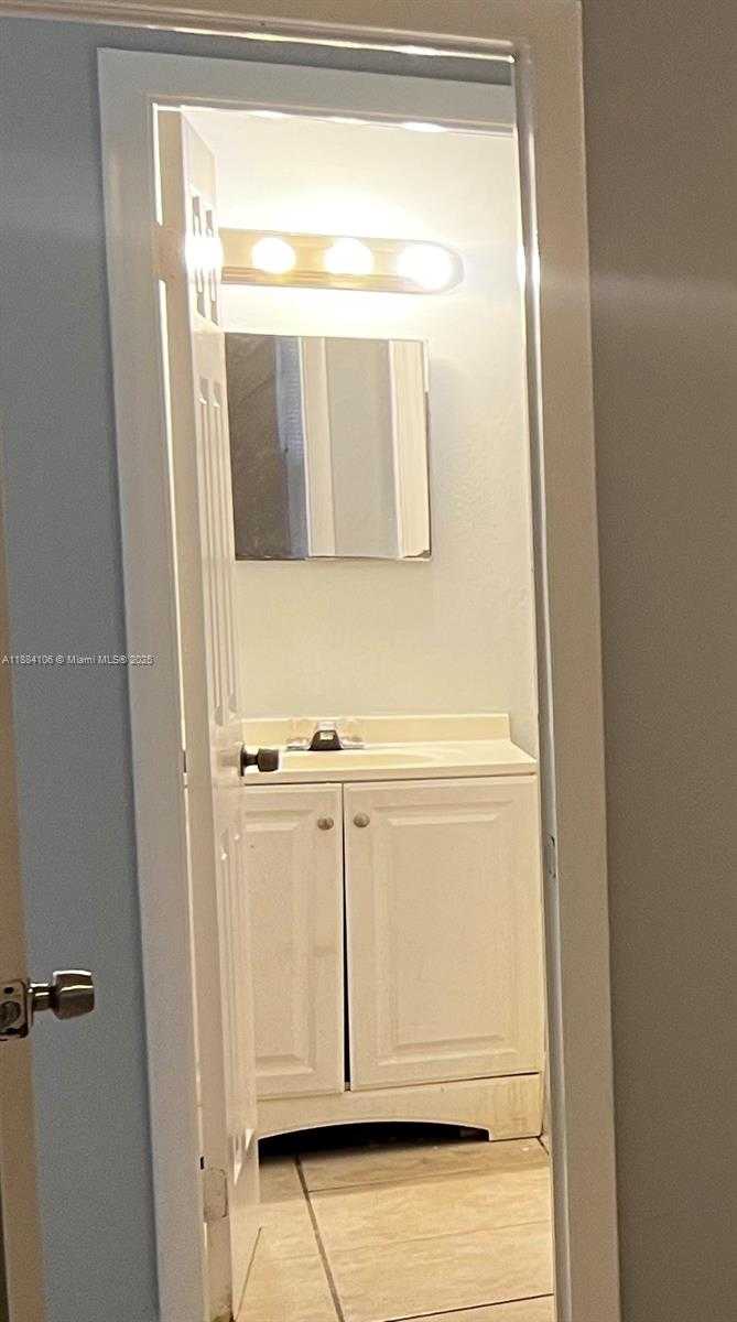 Small Image of 1115 21ST ST #2, West Palm Beach Number 15