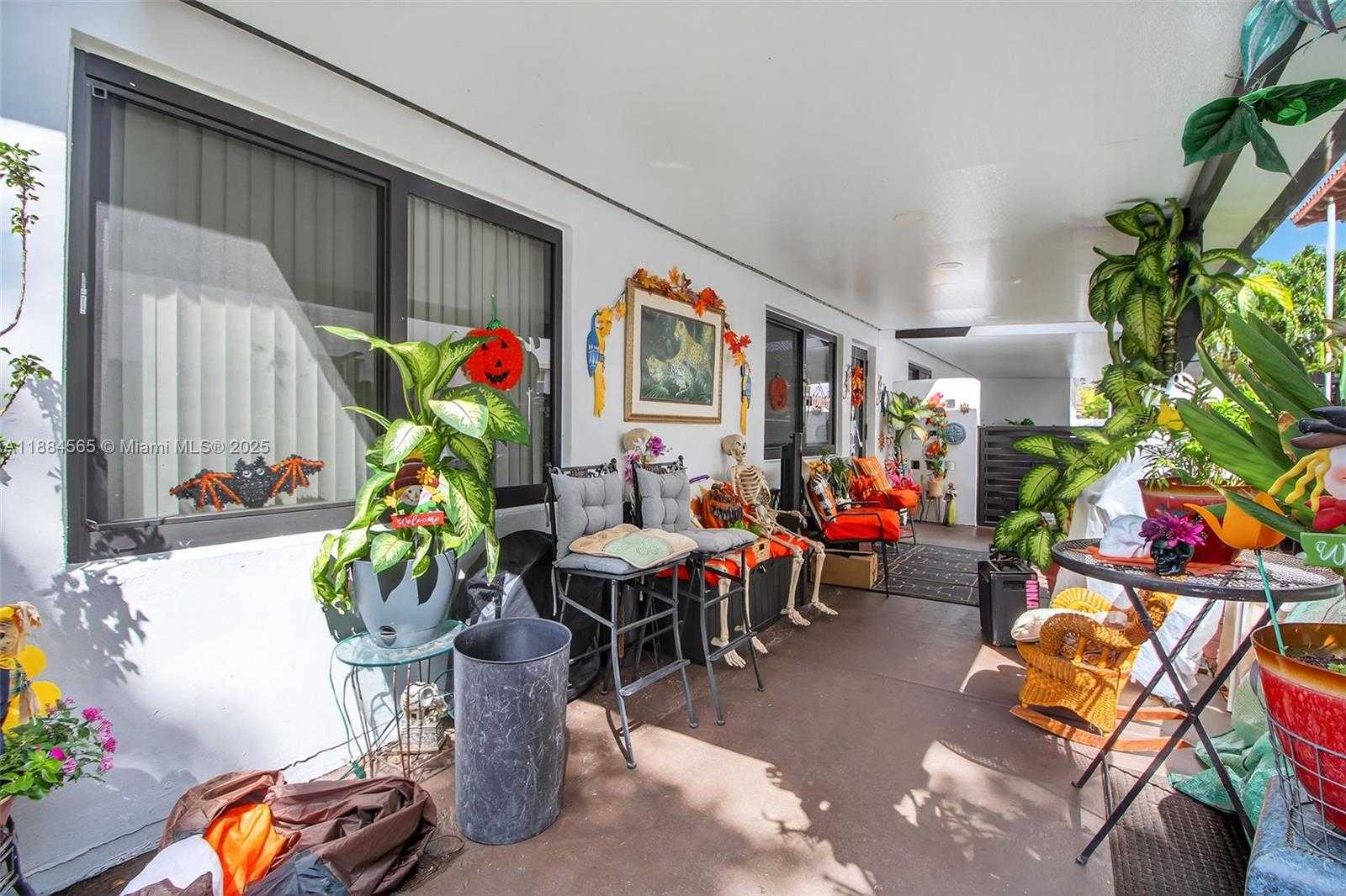 Small Image of 3297 SOUTH WEST 26TH ST, Miami Number 3