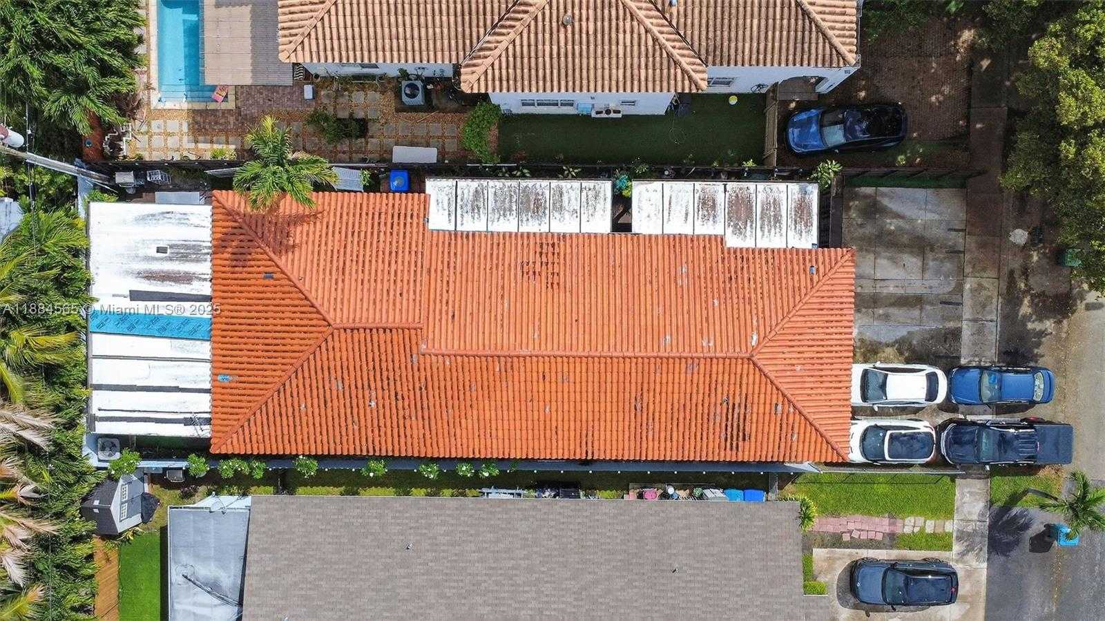 Small Image of 3297 SOUTH WEST 26TH ST, Miami Number 32