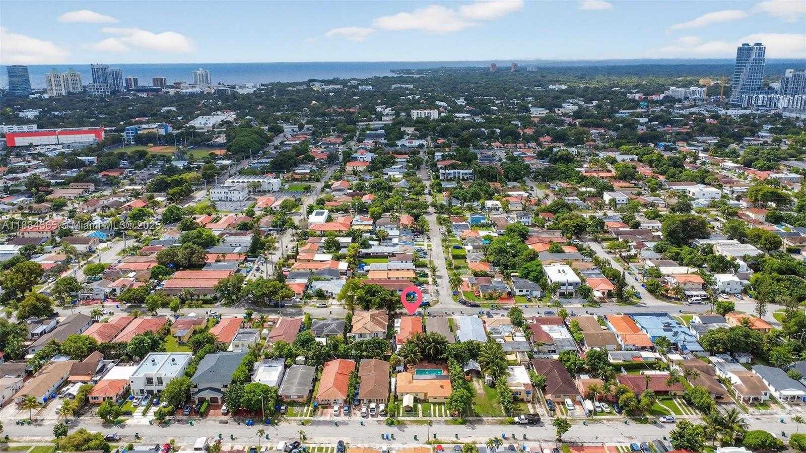 Small Image of 3297 SOUTH WEST 26TH ST, Miami Number 36