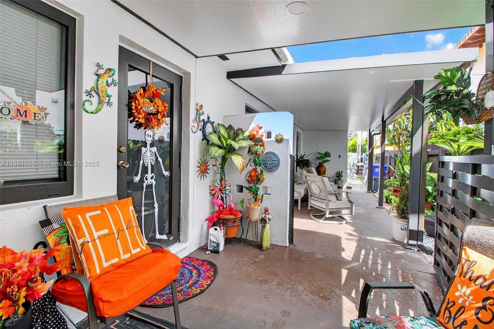 Small Image of 3297 SOUTH WEST 26TH ST, Miami Number 5