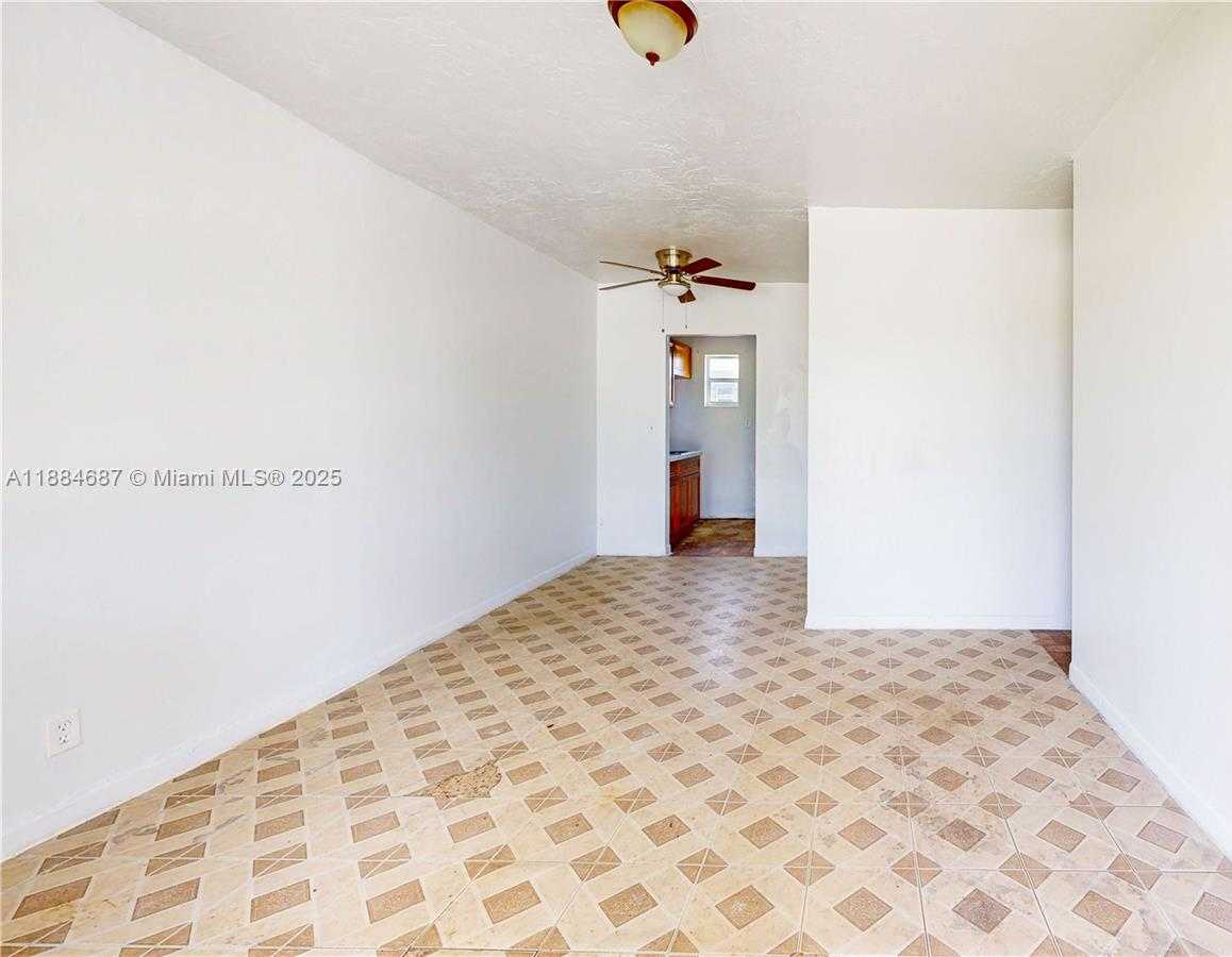 Small Image of 1478 NORTH WEST 2ND AVE, Florida City Number 17