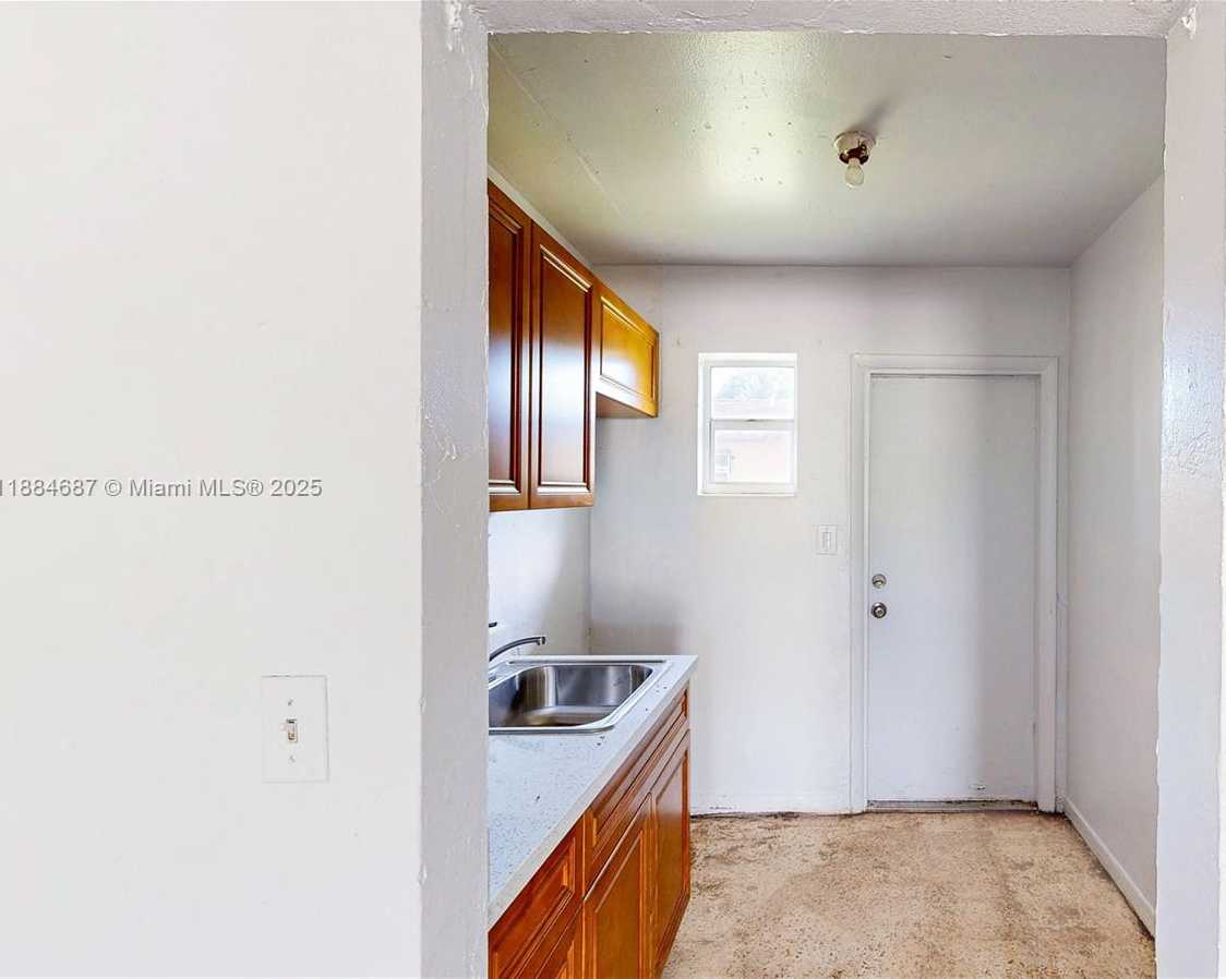 Small Image of 1478 NORTH WEST 2ND AVE, Florida City Number 18