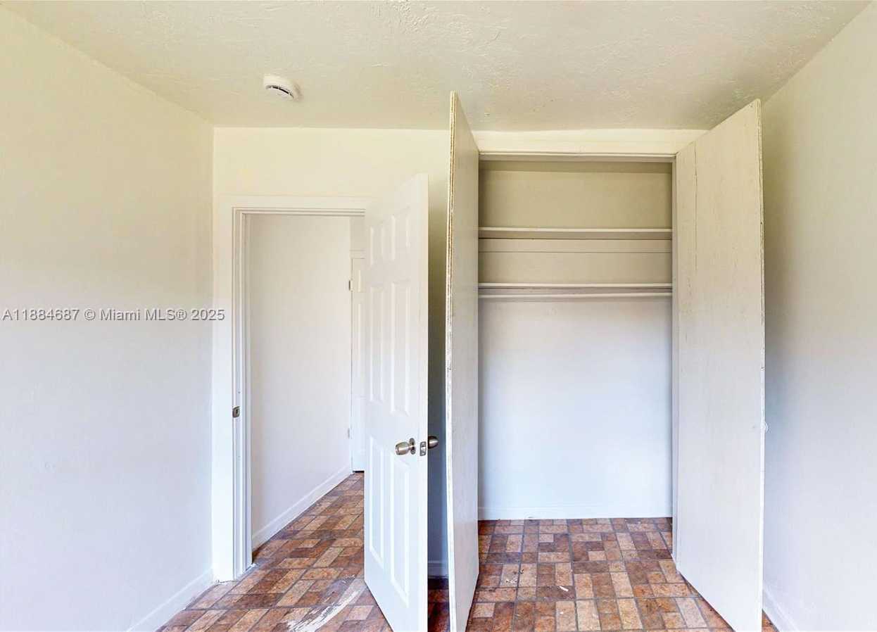 Small Image of 1478 NORTH WEST 2ND AVE, Florida City Number 23