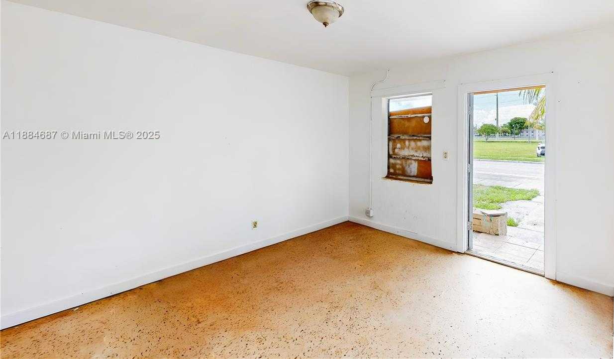 Small Image of 1478 NORTH WEST 2ND AVE, Florida City Number 25