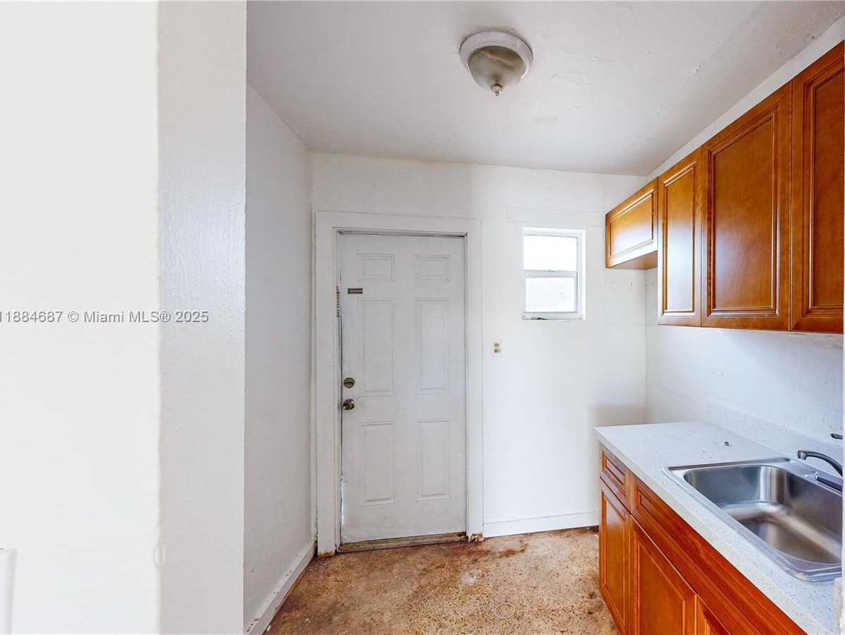 Small Image of 1478 NORTH WEST 2ND AVE, Florida City Number 28