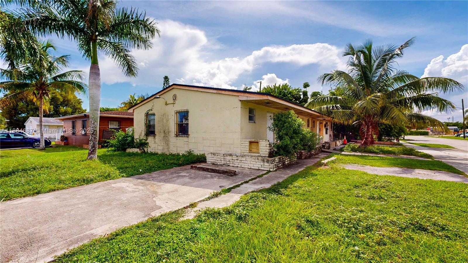 Small Image of 1478 NORTH WEST 2ND AVE, Florida City Number 3