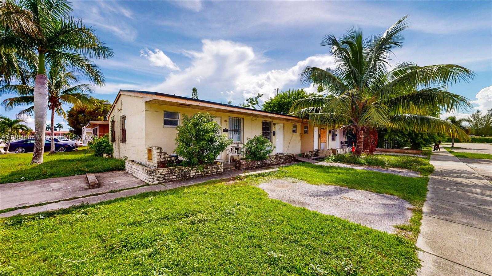 Small Image of 1478 NORTH WEST 2ND AVE, Florida City Number 40