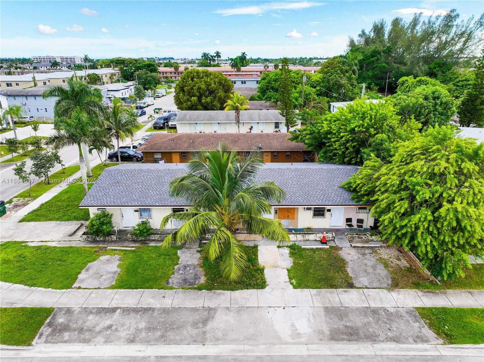 Small Image of 1478 NORTH WEST 2ND AVE, Florida City Number 44