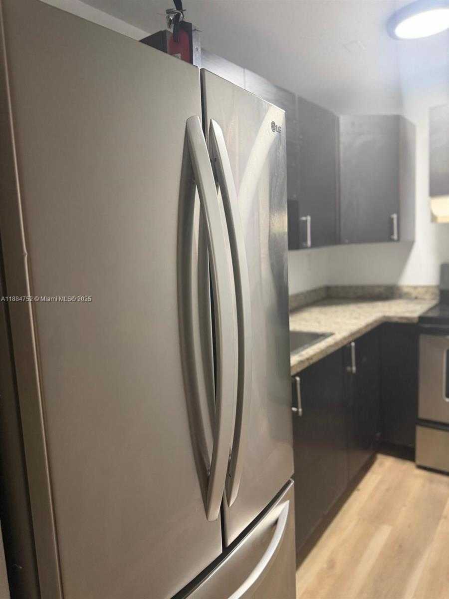 Small Image of 1613 NORTH WEST 45TH ST, Miami Number 17