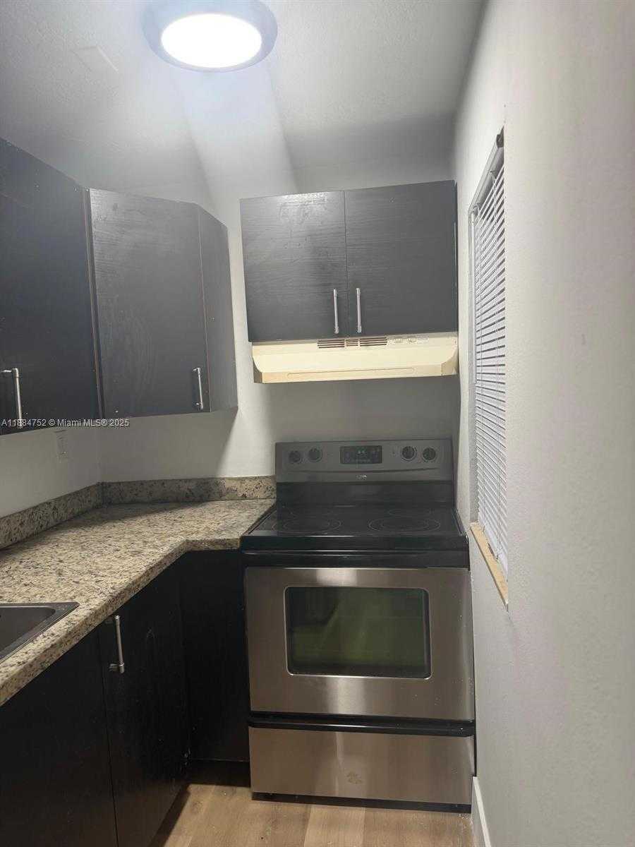Small Image of 1613 NORTH WEST 45TH ST, Miami Number 18