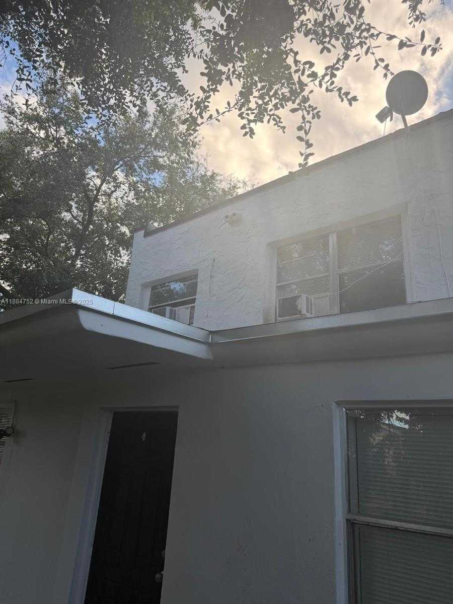 Small Image of 1613 NORTH WEST 45TH ST, Miami Number 22