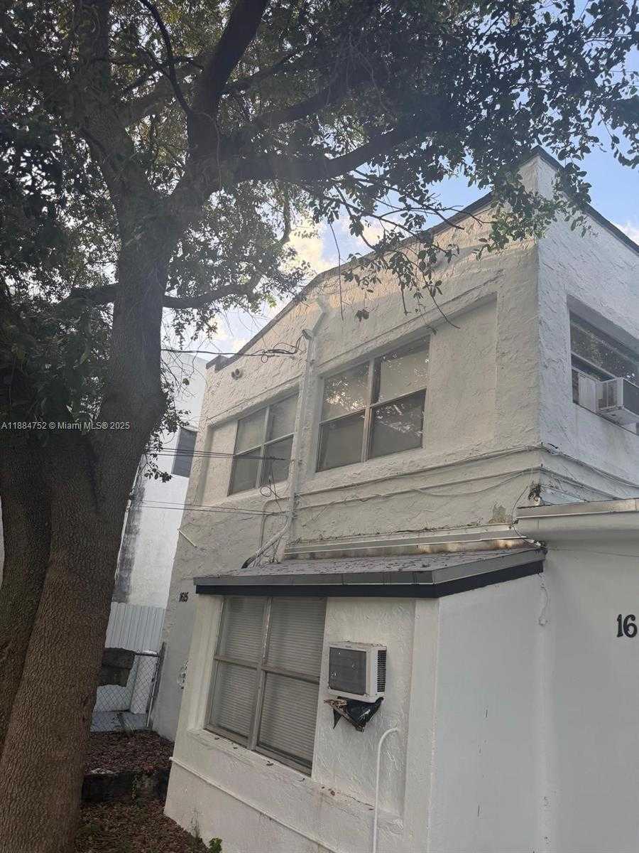 Small Image of 1613 NORTH WEST 45TH ST, Miami Number 26