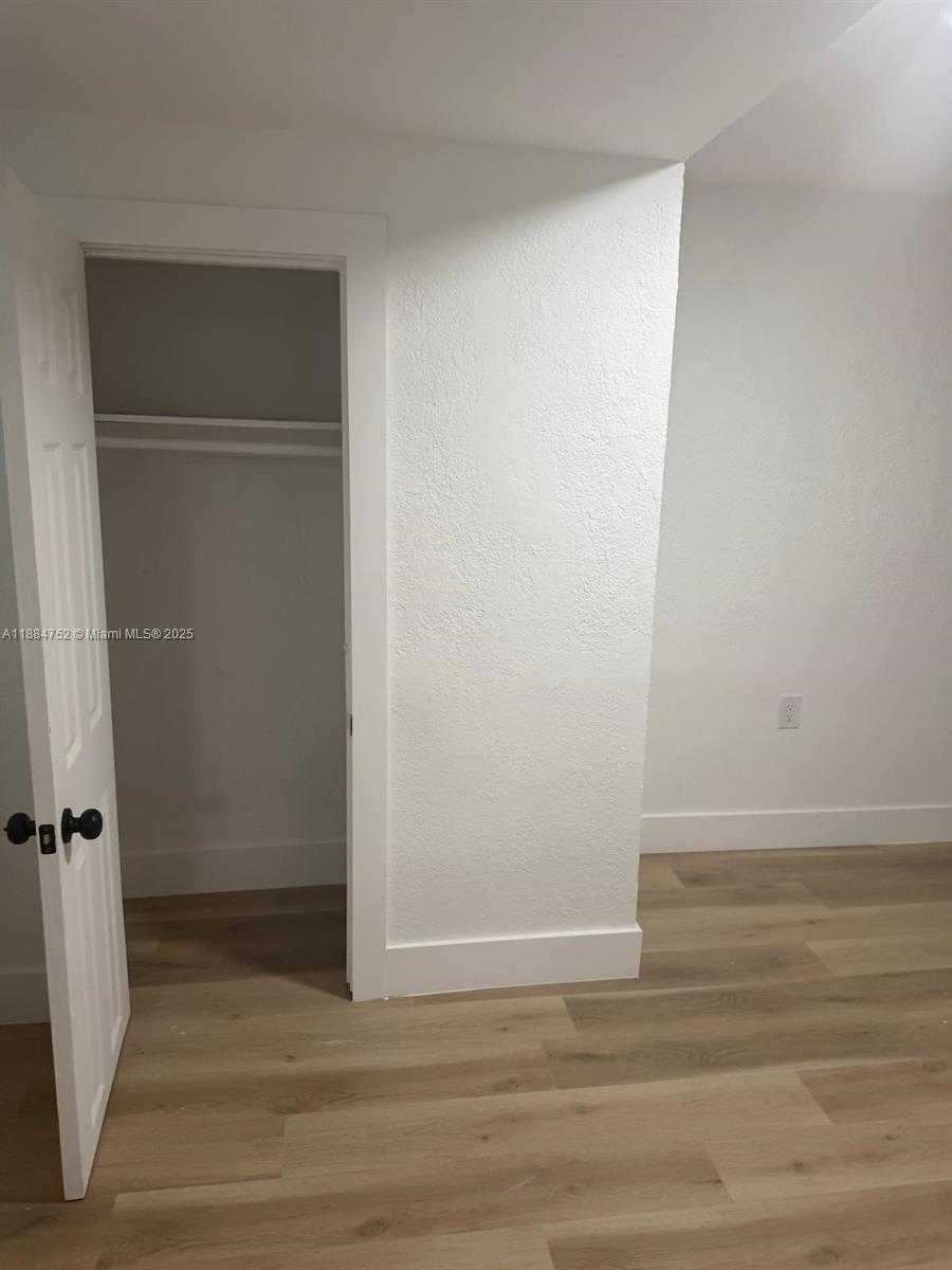 Small Image of 1613 NORTH WEST 45TH ST, Miami Number 8