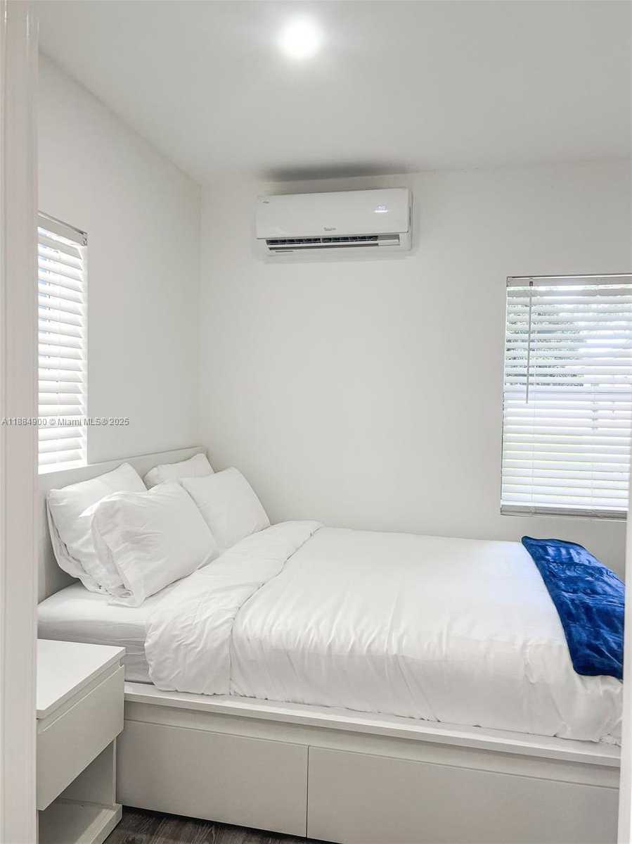 Small Image of 4139 NORTH WEST 23RD AVE, Miami Number 11
