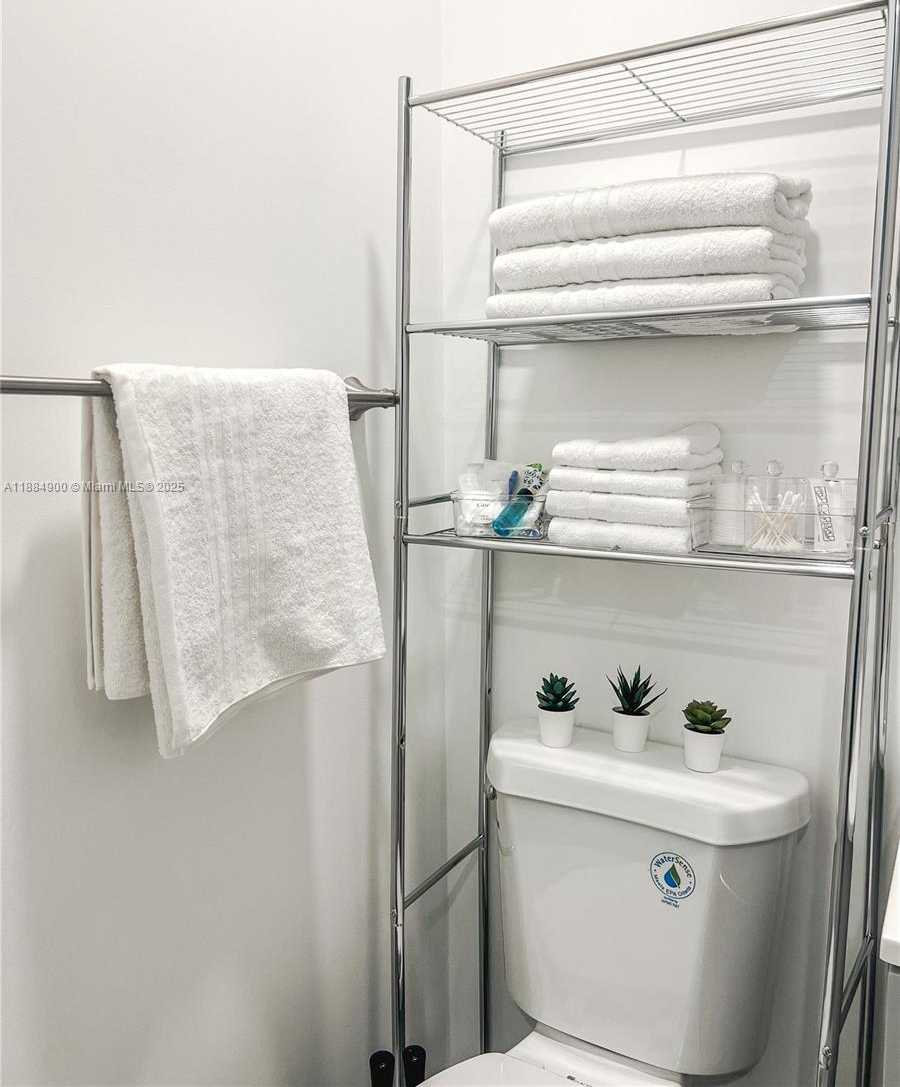 Small Image of 4139 NORTH WEST 23RD AVE, Miami Number 14