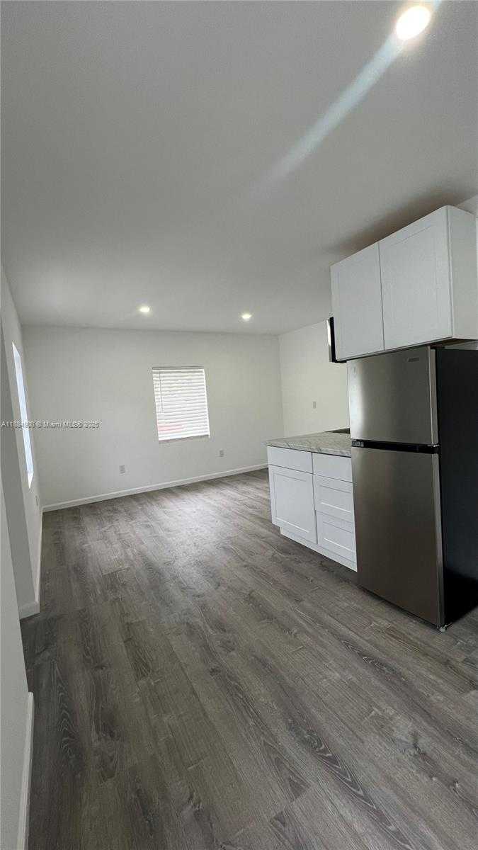 Small Image of 4139 NORTH WEST 23RD AVE, Miami Number 16