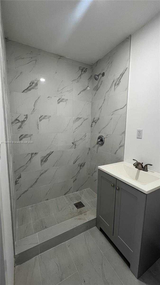 Small Image of 4139 NORTH WEST 23RD AVE, Miami Number 18