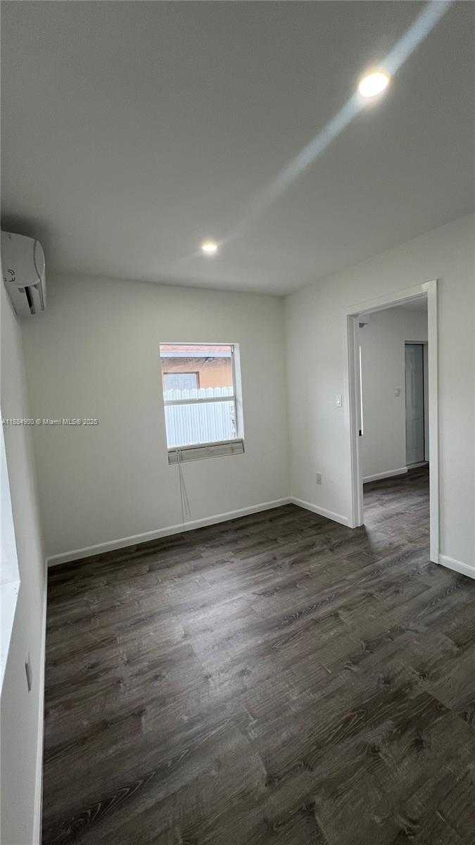 Small Image of 4139 NORTH WEST 23RD AVE, Miami Number 20
