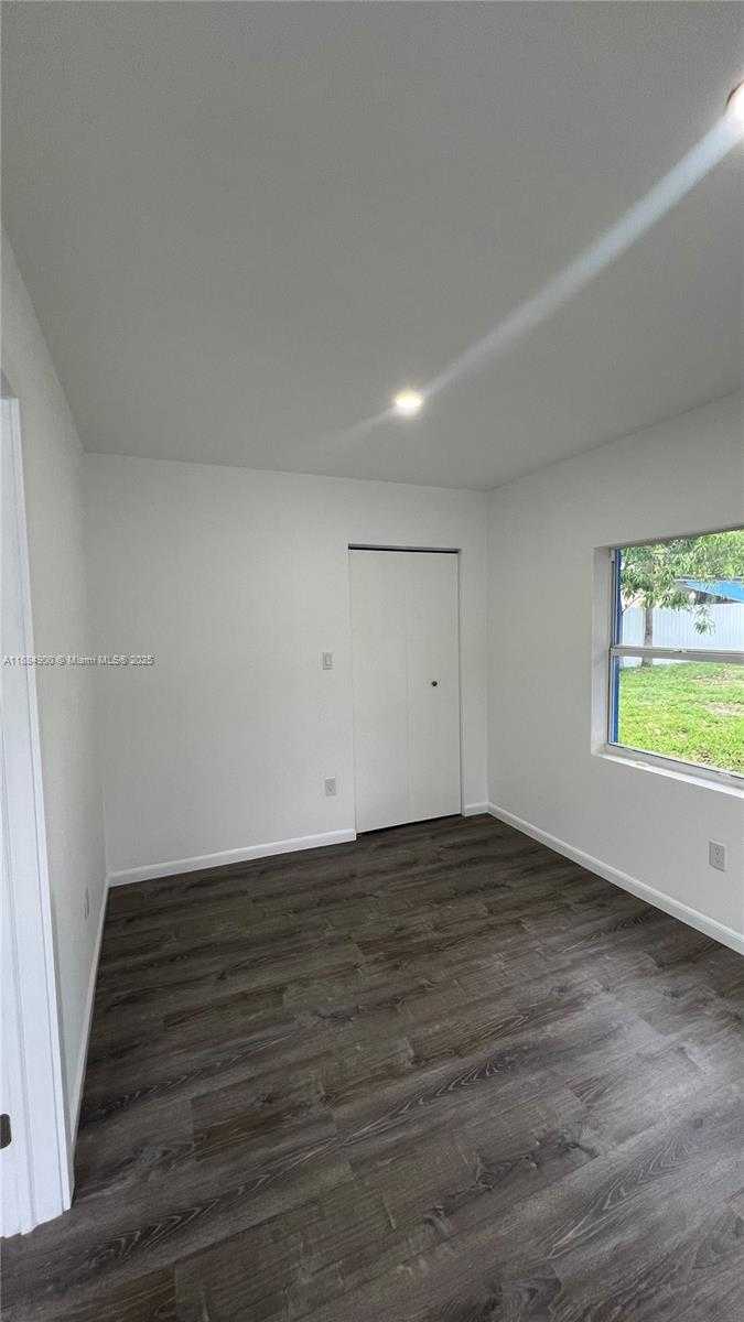 Small Image of 4139 NORTH WEST 23RD AVE, Miami Number 22