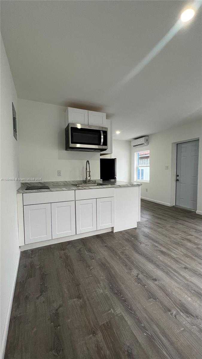 Small Image of 4139 NORTH WEST 23RD AVE, Miami Number 25