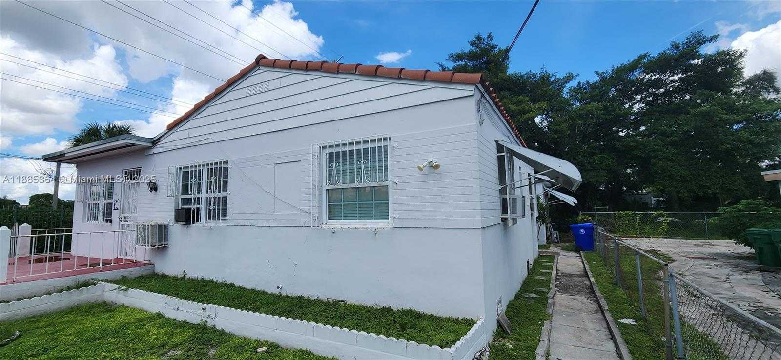 Small Image of 405 NORTH WEST 64TH ST, Miami Number 12