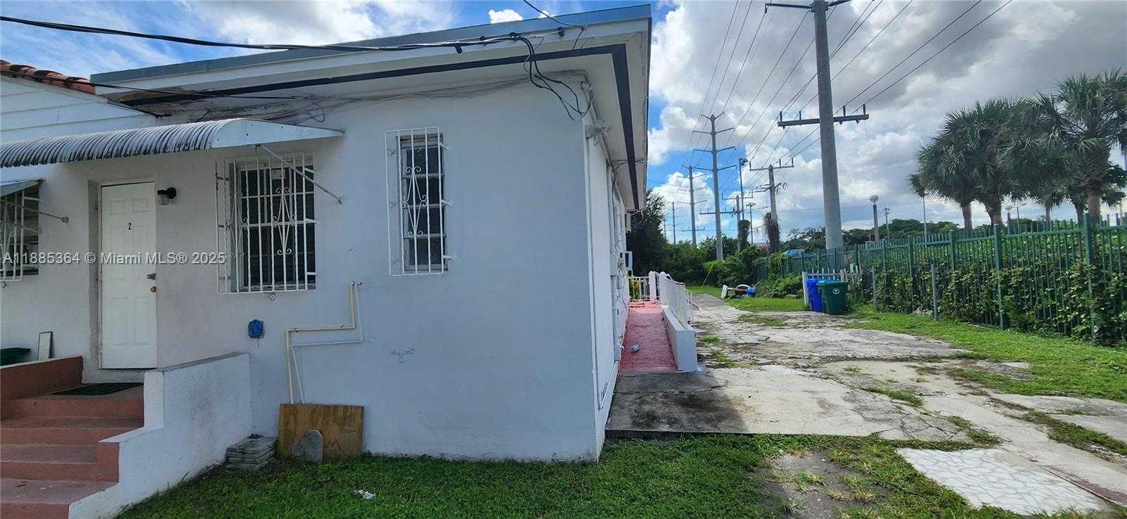 Small Image of 405 NORTH WEST 64TH ST, Miami Number 15