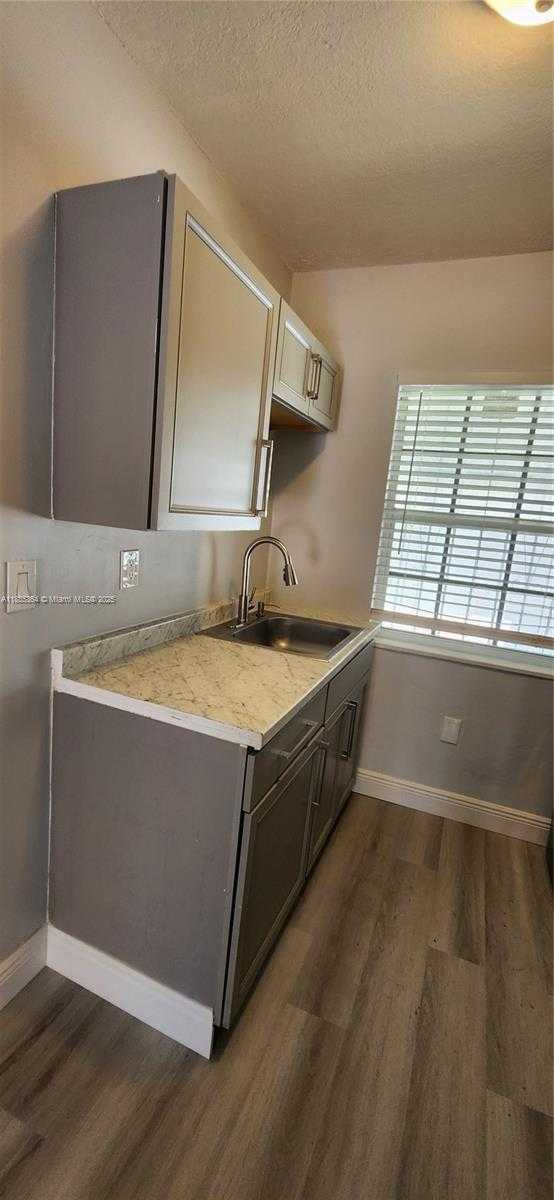 Small Image of 405 NORTH WEST 64TH ST, Miami Number 25
