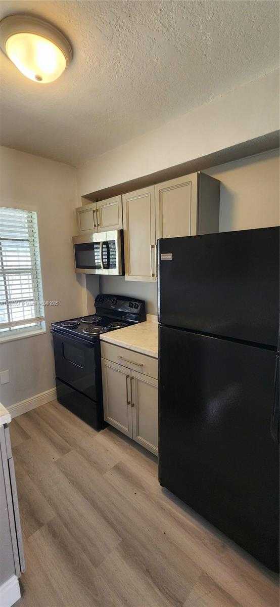 Small Image of 405 NORTH WEST 64TH ST, Miami Number 26