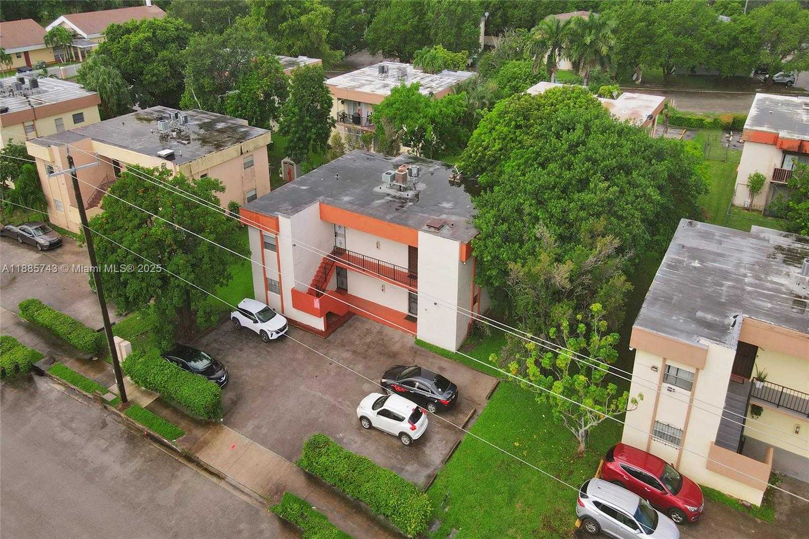 Small Image of 13980 NORTH EAST 2ND CT #4, Miami Number 2