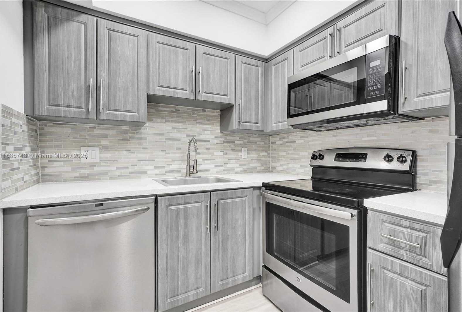 Small Image of 13980 NORTH EAST 2ND CT #4, Miami Number 21