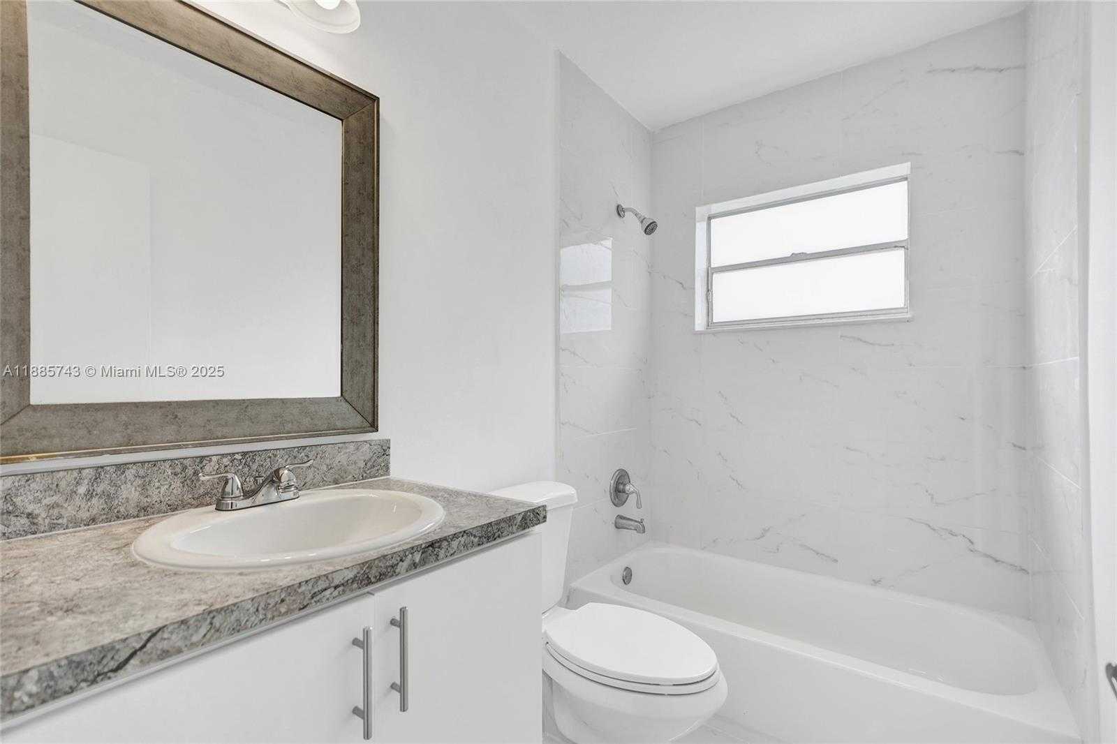 Small Image of 13980 NORTH EAST 2ND CT #4, Miami Number 9