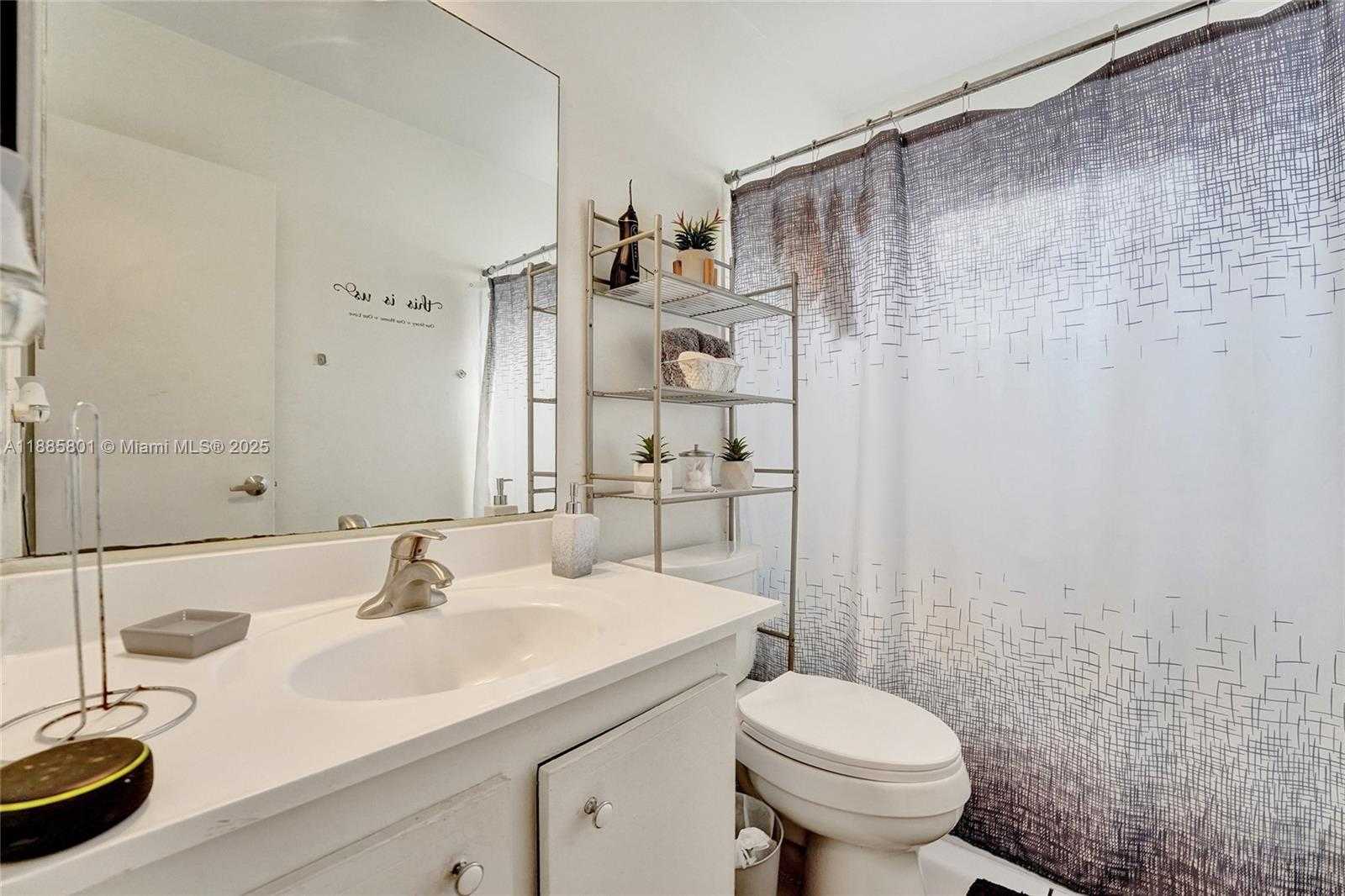 Small Image of 901 NORTH EAST 39TH ST #2, Oakland Park Number 11