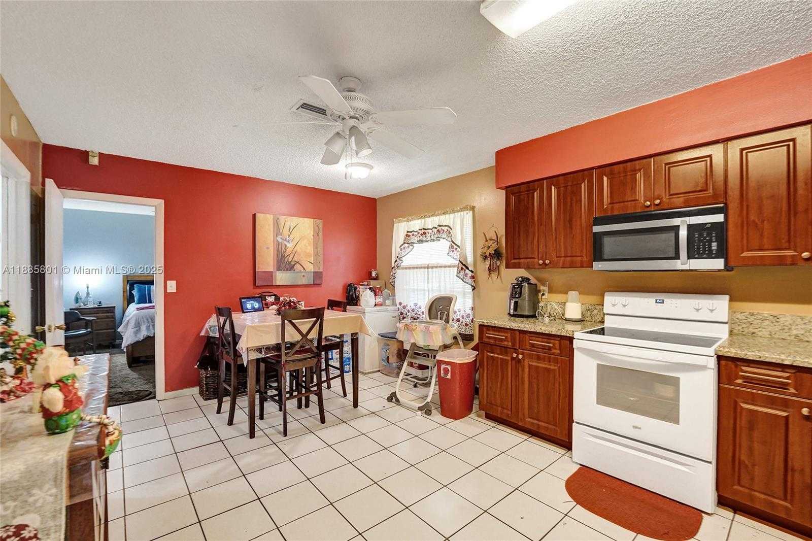 Small Image of 901 NORTH EAST 39TH ST #2, Oakland Park Number 15