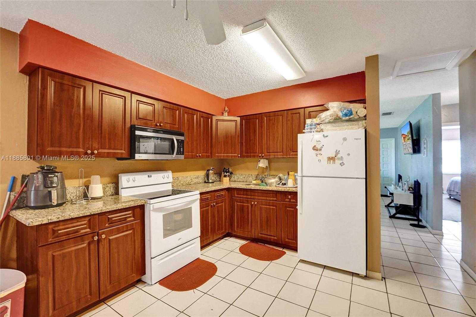 Small Image of 901 NORTH EAST 39TH ST #2, Oakland Park Number 16