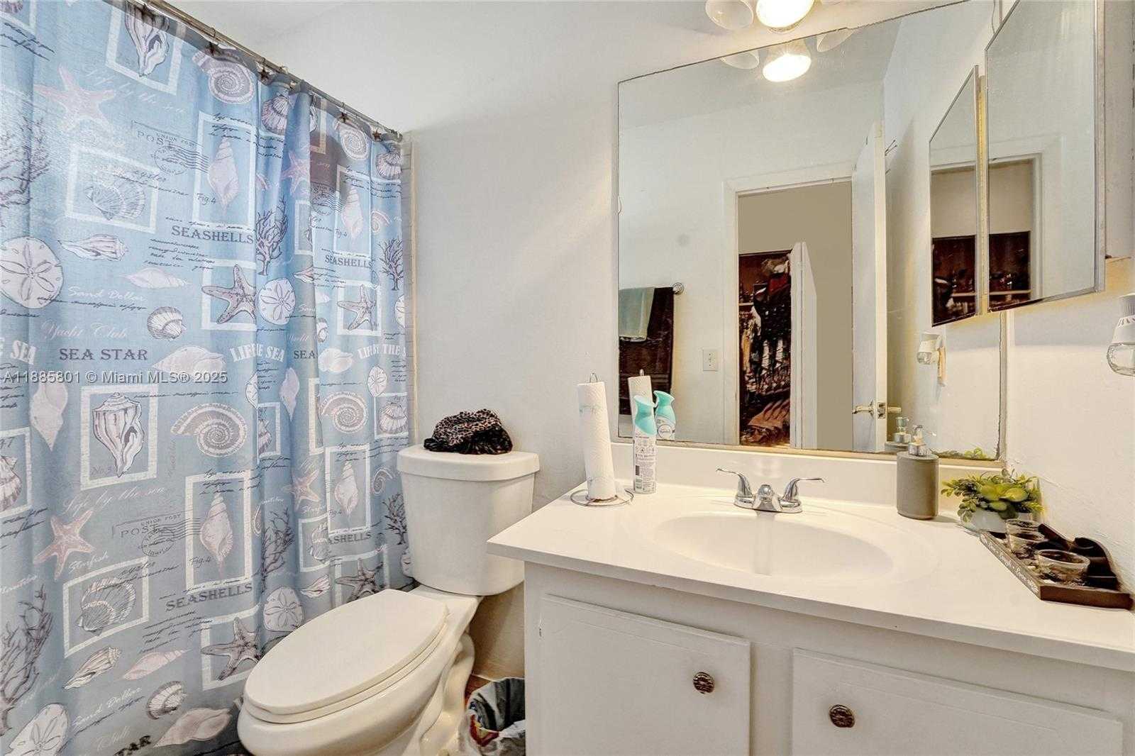 Small Image of 901 NORTH EAST 39TH ST #2, Oakland Park Number 27