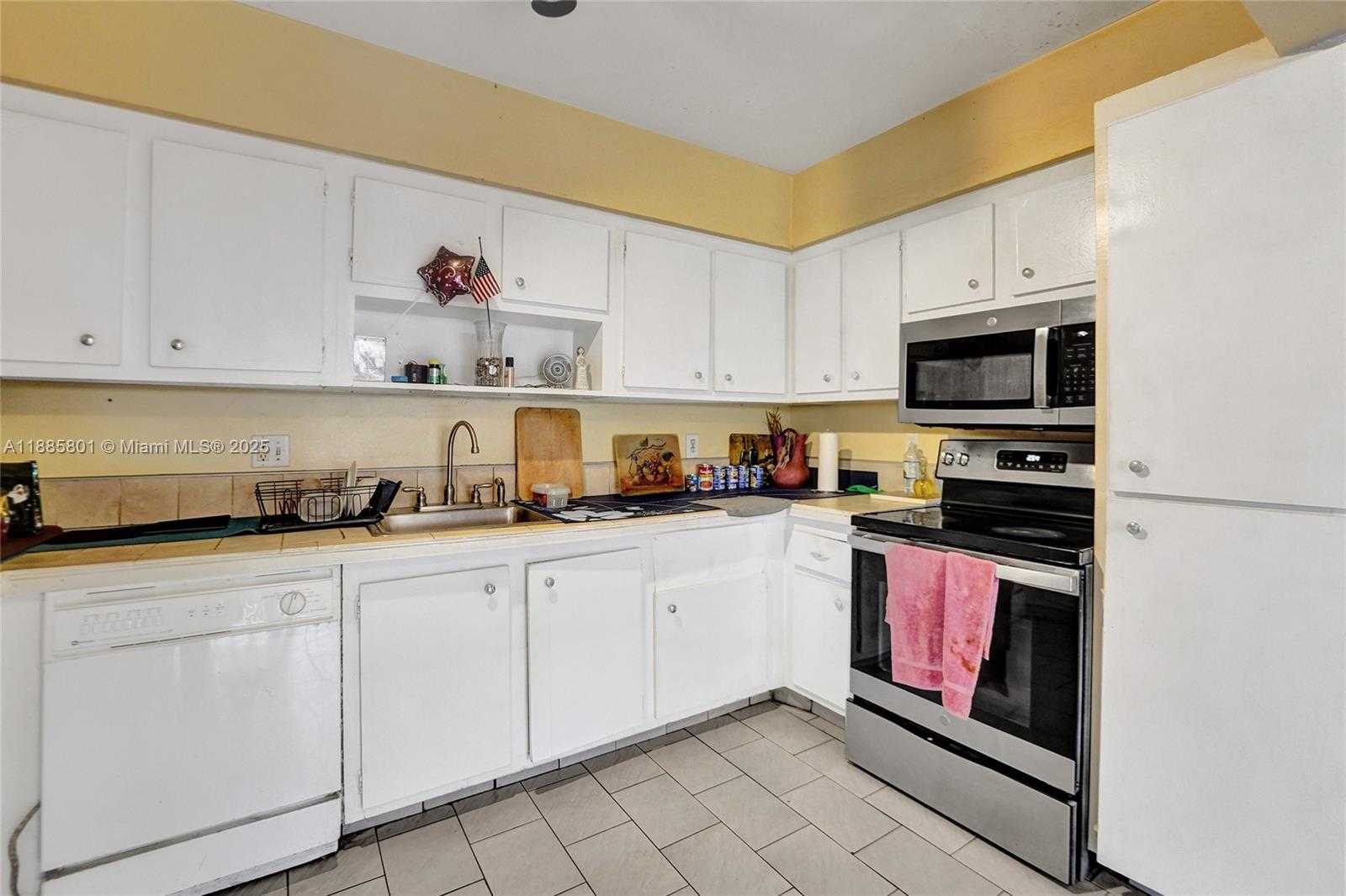 Small Image of 901 NORTH EAST 39TH ST #2, Oakland Park Number 41