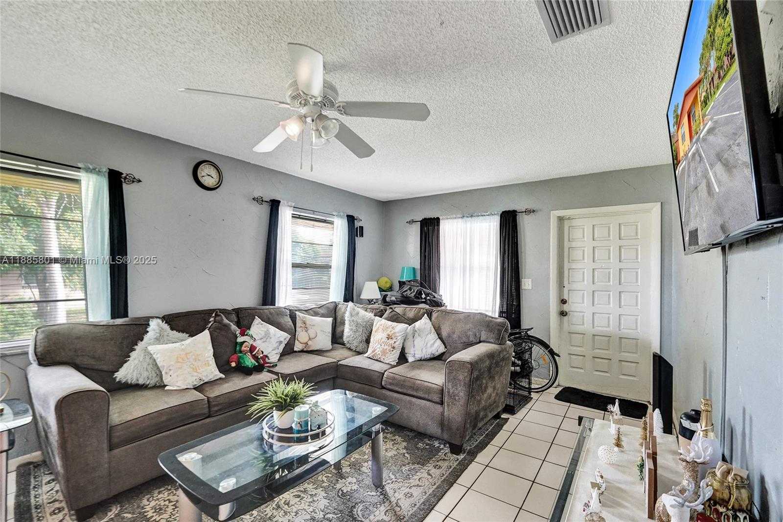 Small Image of 901 NORTH EAST 39TH ST #2, Oakland Park Number 5