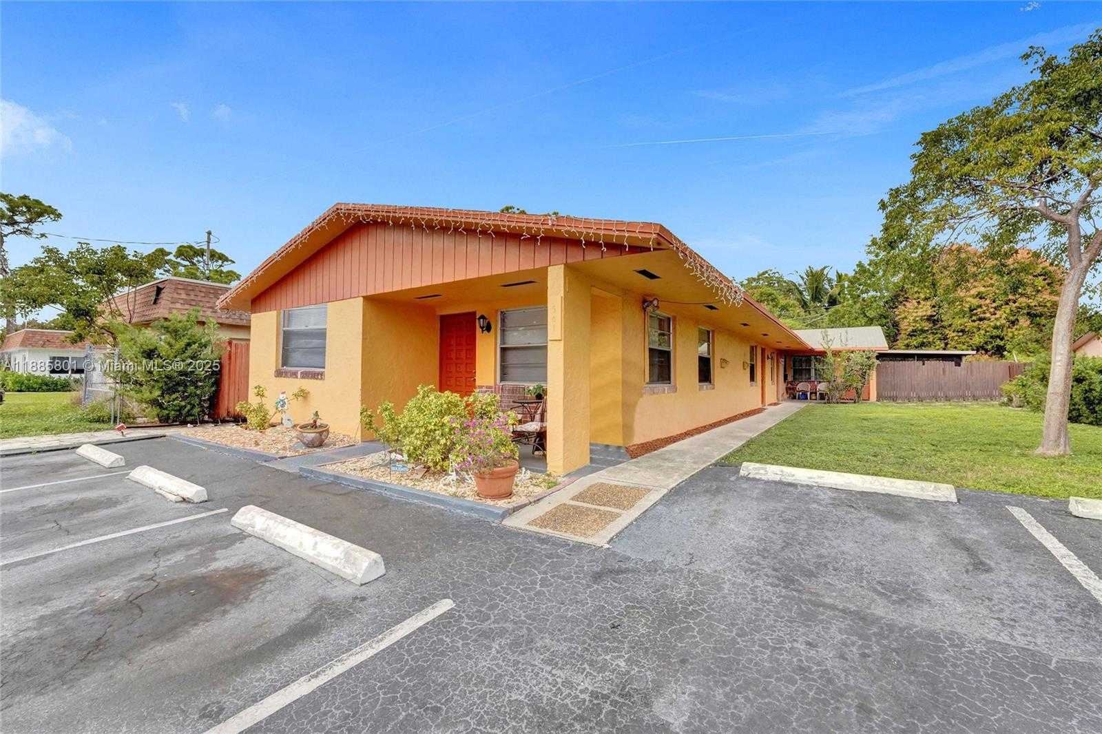 Small Image of 901 NORTH EAST 39TH ST #2, Oakland Park Number 68