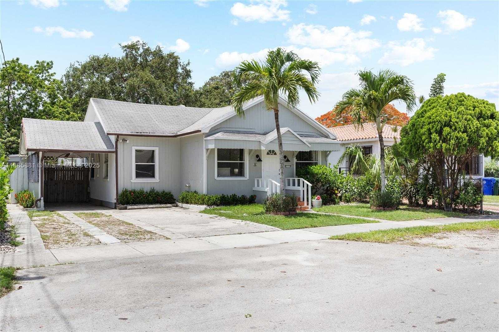 Small Image of 2946 SOUTH WEST 26TH ST, Miami Number 8
