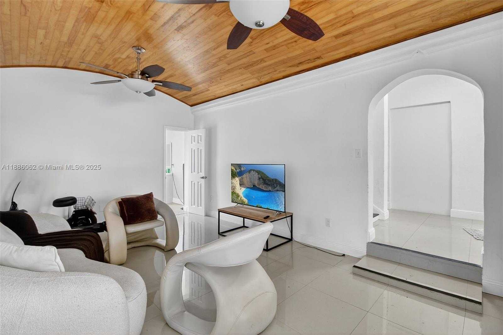 Small Image of 1680 NORTH WEST 22ND CT #3, Miami Number 30