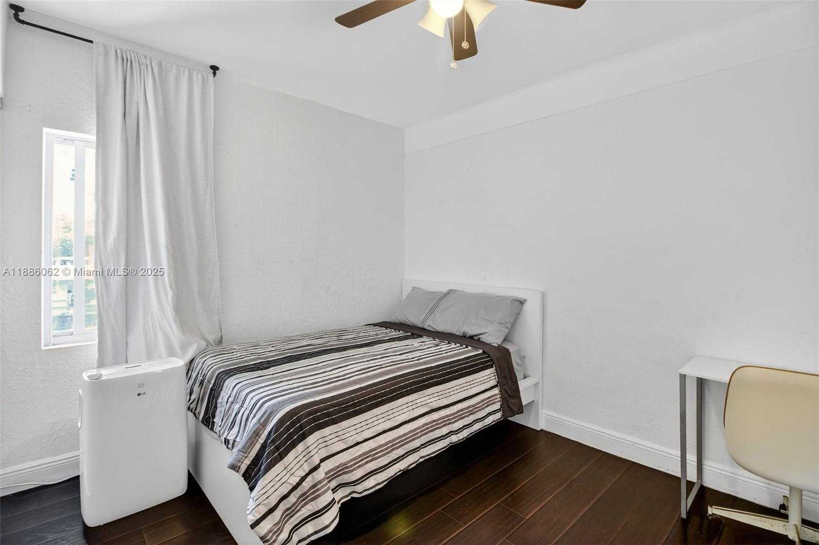 Small Image of 1680 NORTH WEST 22ND CT #3, Miami Number 38