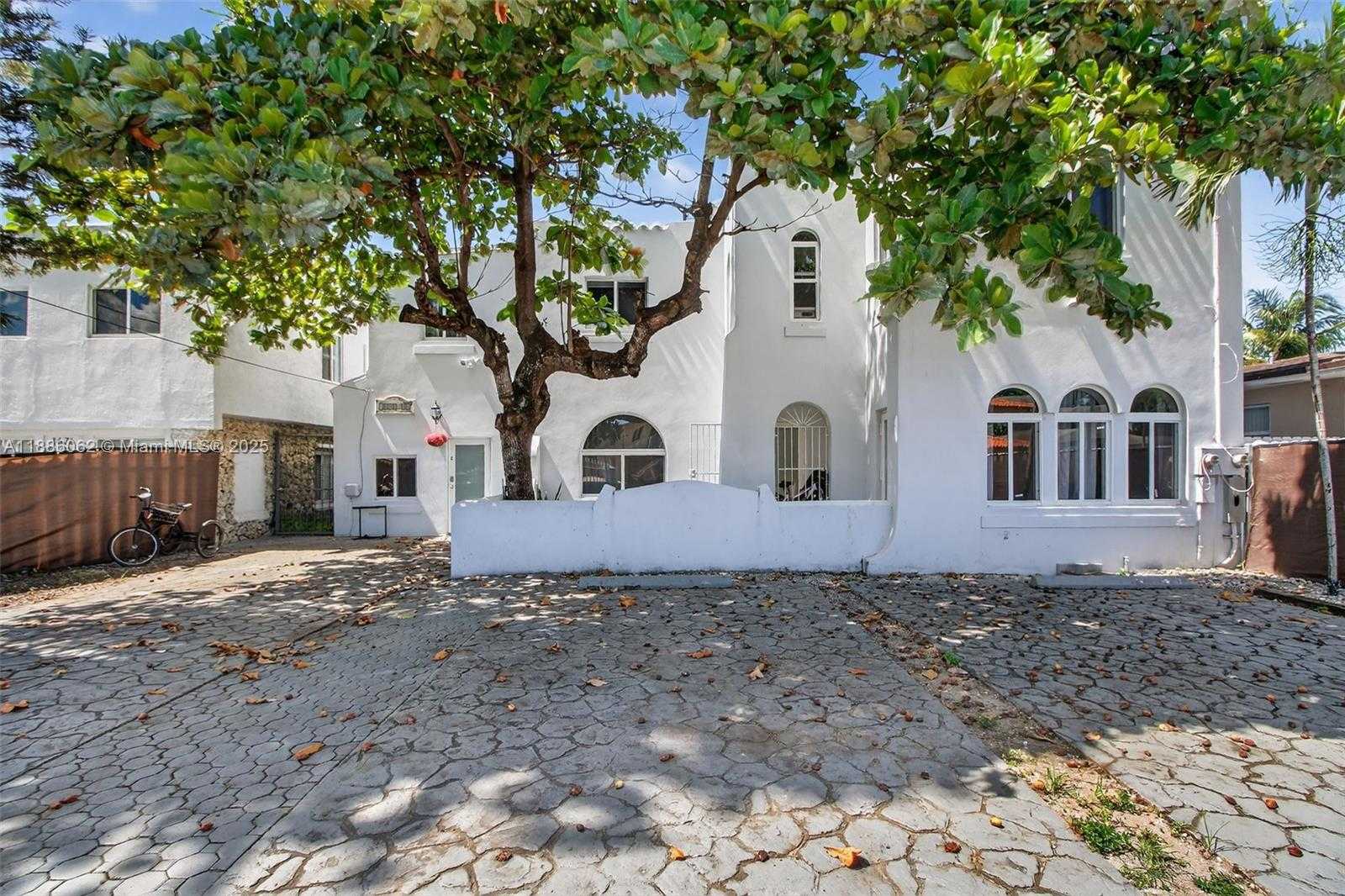 Small Image of 1680 NORTH WEST 22ND CT #3, Miami Number 4