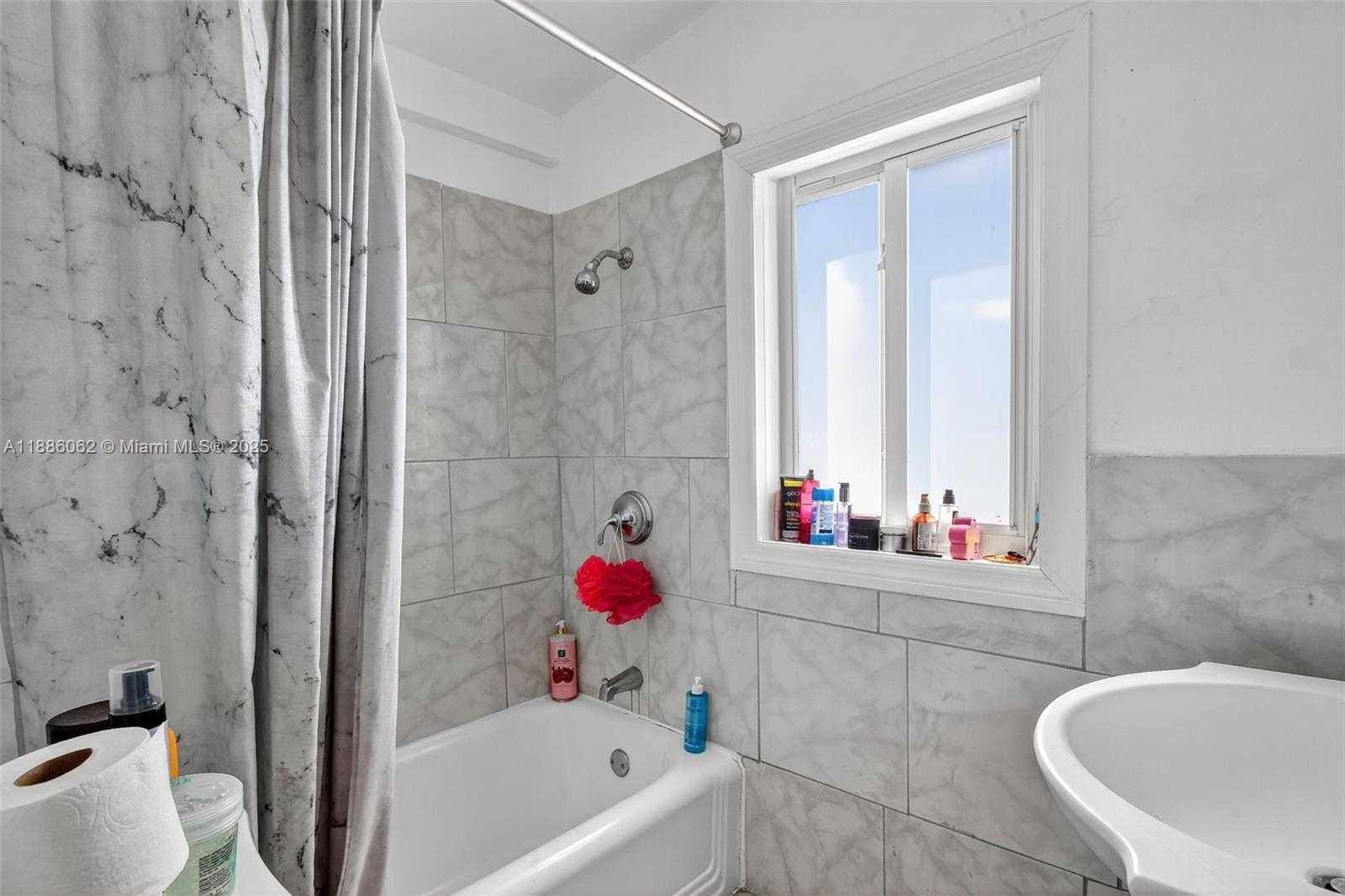 Small Image of 1680 NORTH WEST 22ND CT #3, Miami Number 40