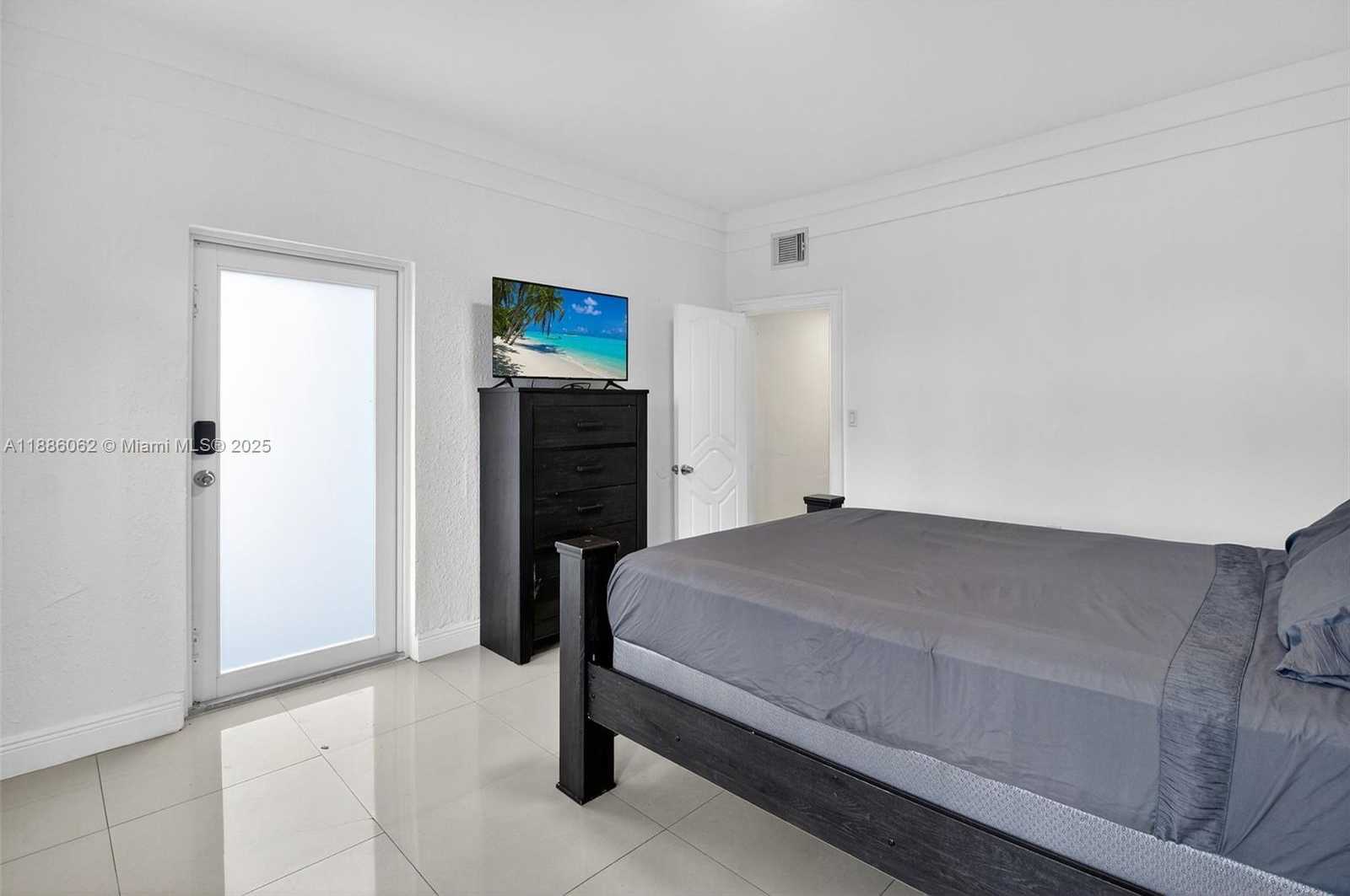Small Image of 1680 NORTH WEST 22ND CT #3, Miami Number 9